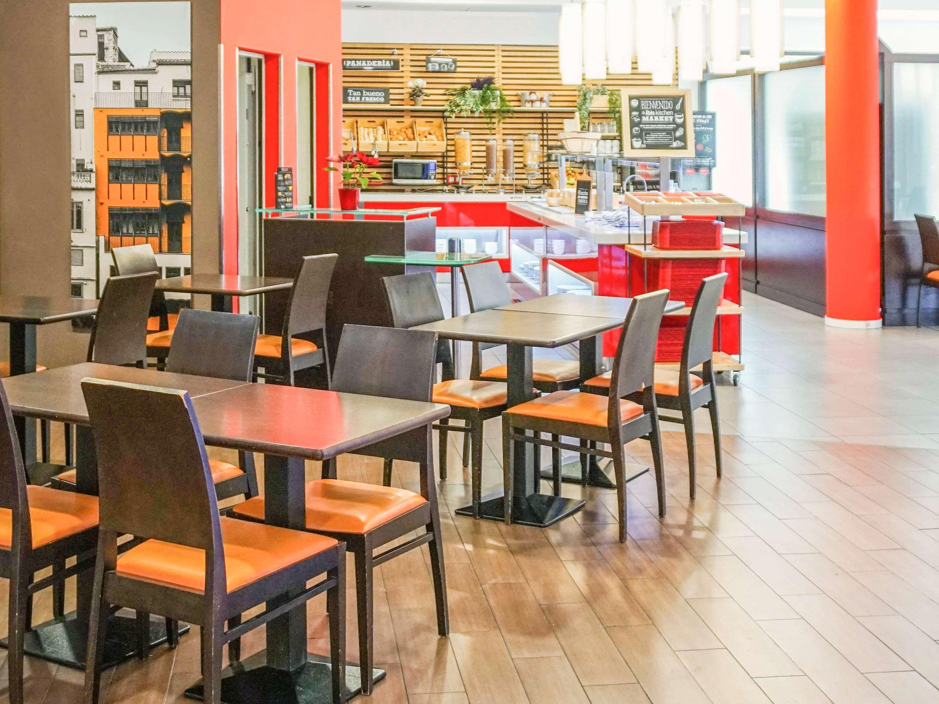 Ibis Girona Hotel Екстериор снимка
