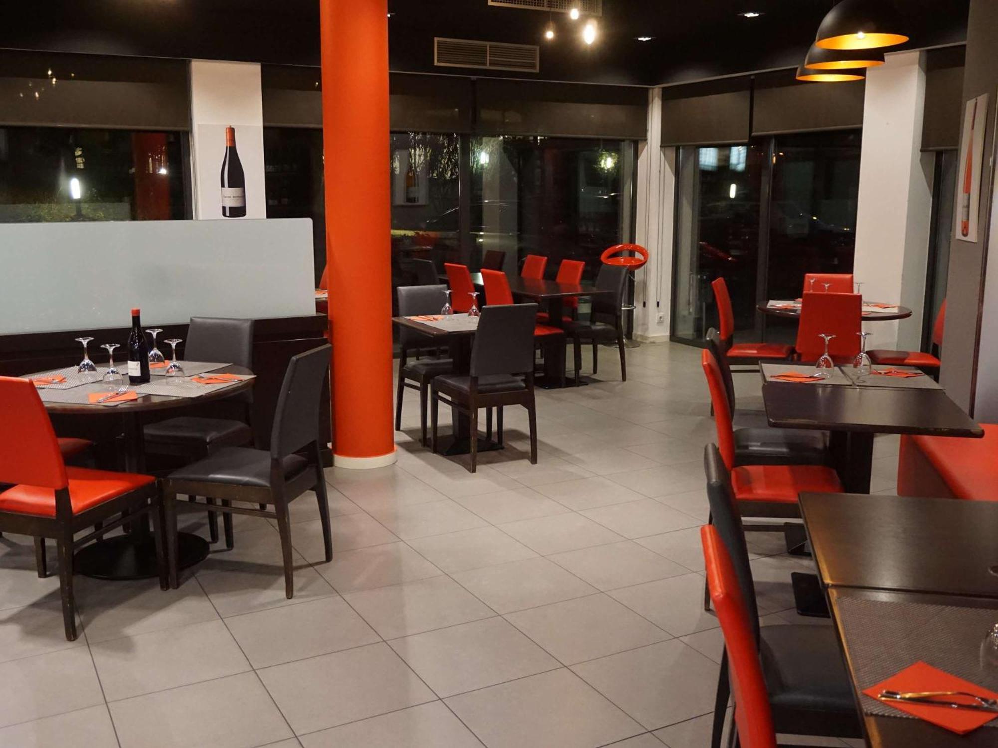 Ibis Girona Hotel Екстериор снимка