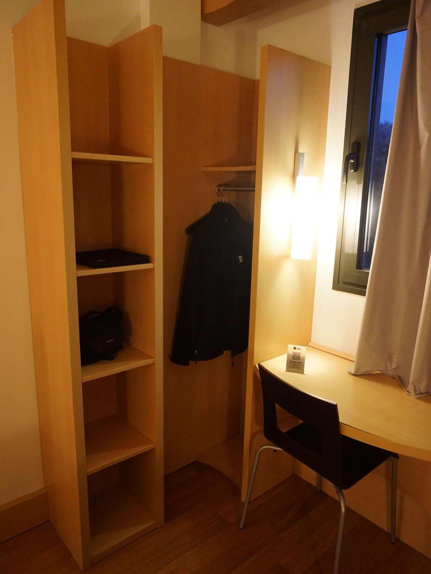Ibis Girona Hotel Екстериор снимка
