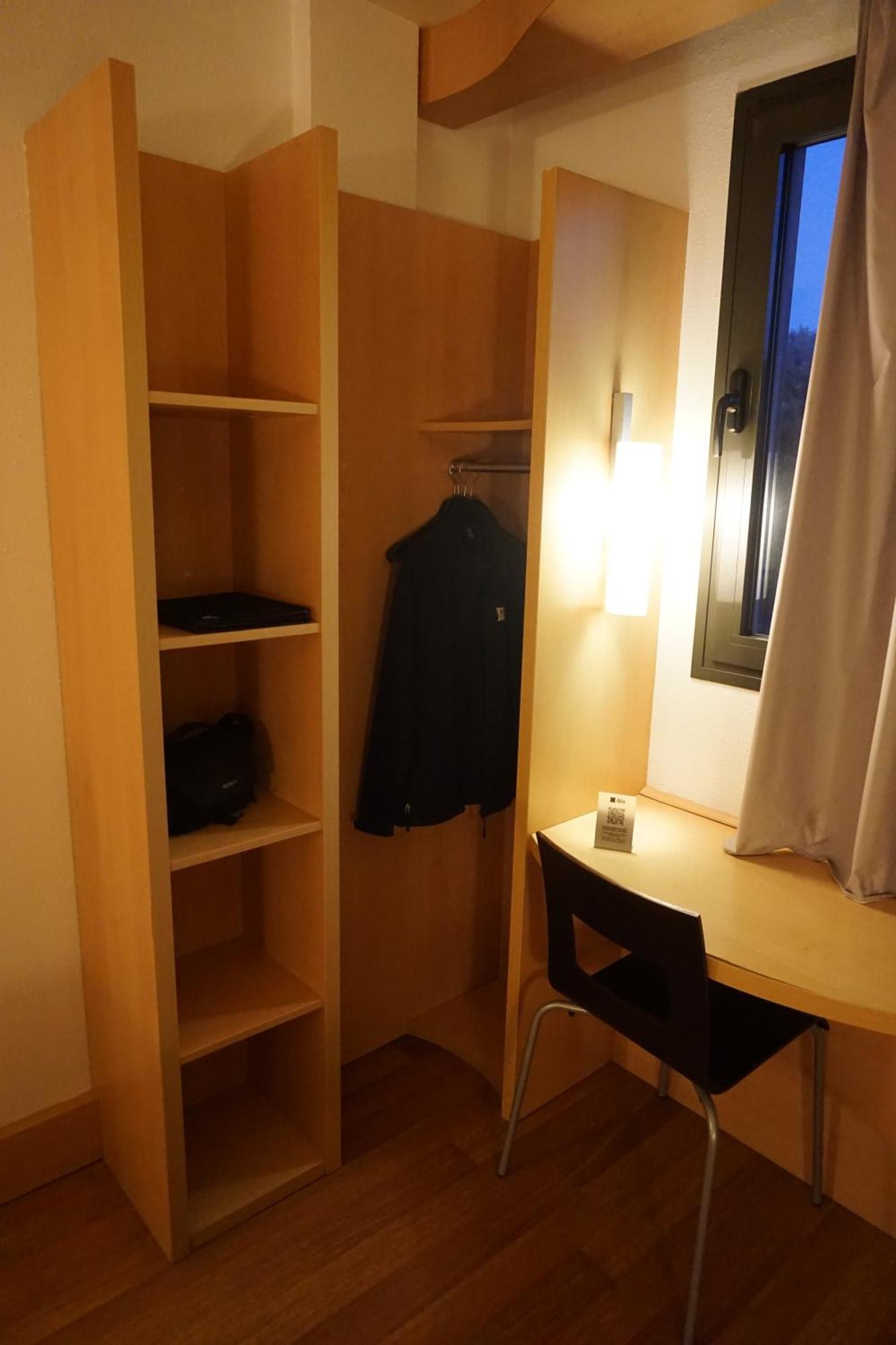 Ibis Girona Hotel Екстериор снимка