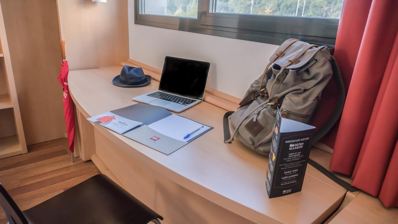 Ibis Girona Hotel Екстериор снимка