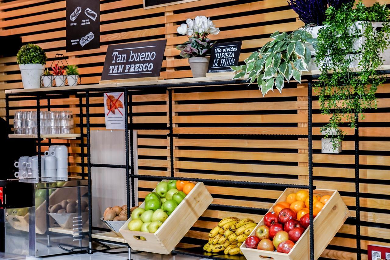 Ibis Girona Hotel Екстериор снимка